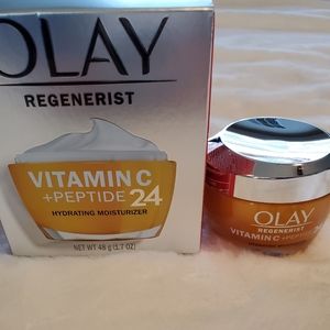 Olay Regenerist Vitamin C + peptide 24
